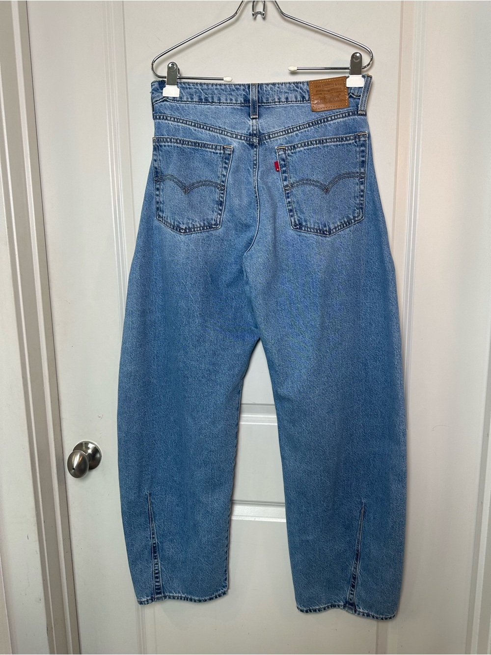 NWT Levis Premium Baggy Dad Barrel Jeans Classic Blue Denim - Picture 11 of 14